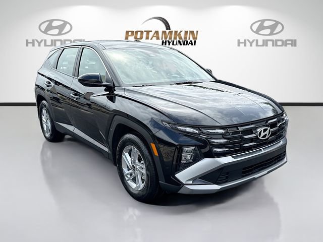 Certified 2026 Hyundai Tucson SE FWD image 3