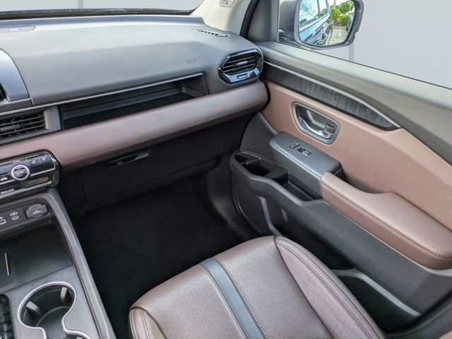 Used 2023 Honda Pilot Elite image 18