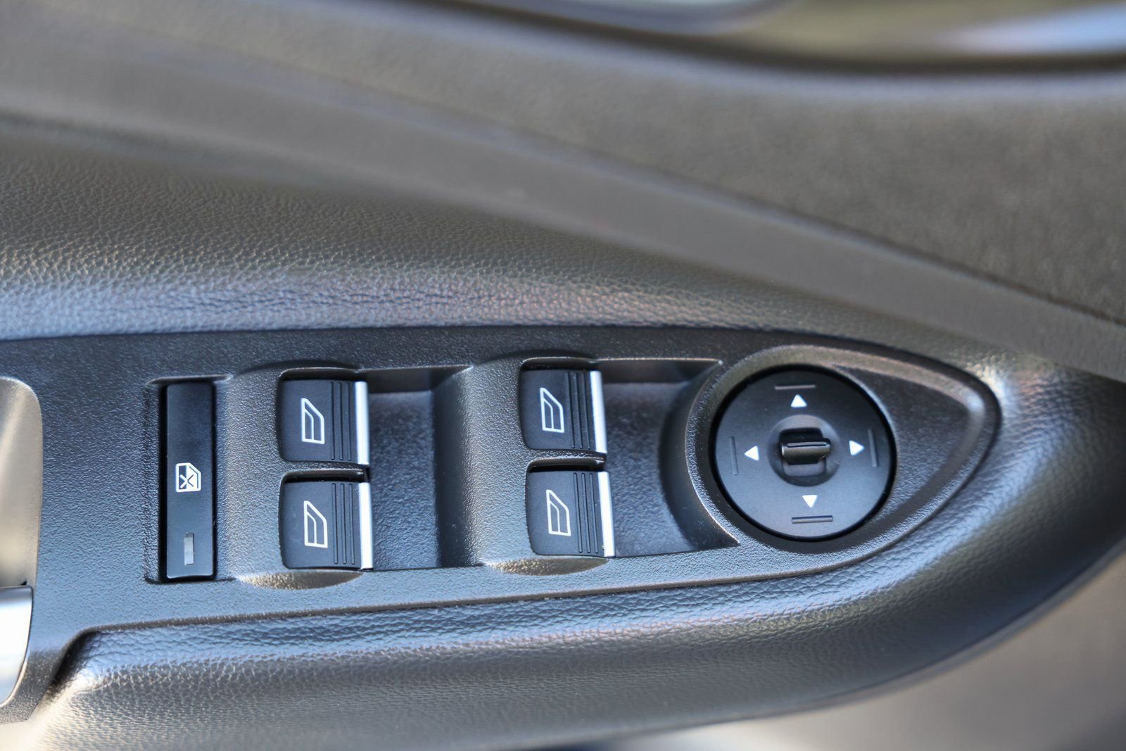 Certified 2019 Ford Escape SEL AWD/4WD image 18