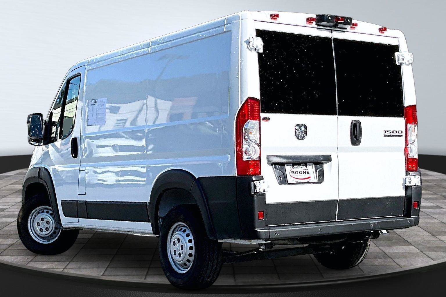 Used 2025 RAM ProMaster 1500 w/ Safety Group FWD image 3
