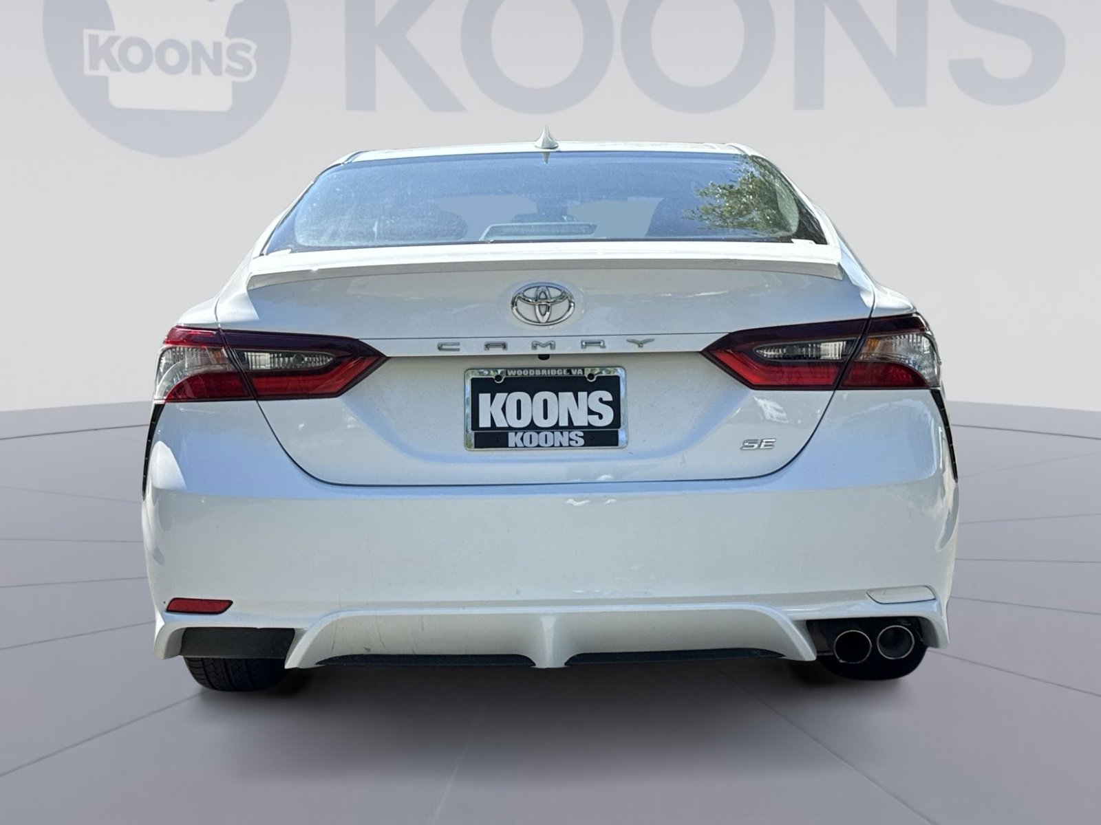 Used 2023 Toyota Camry SE FWD image 10