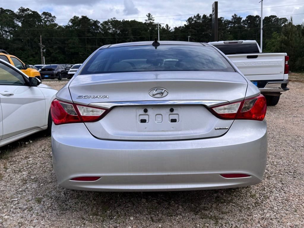 Used 2012 Hyundai Sonata Limited FWD image 4