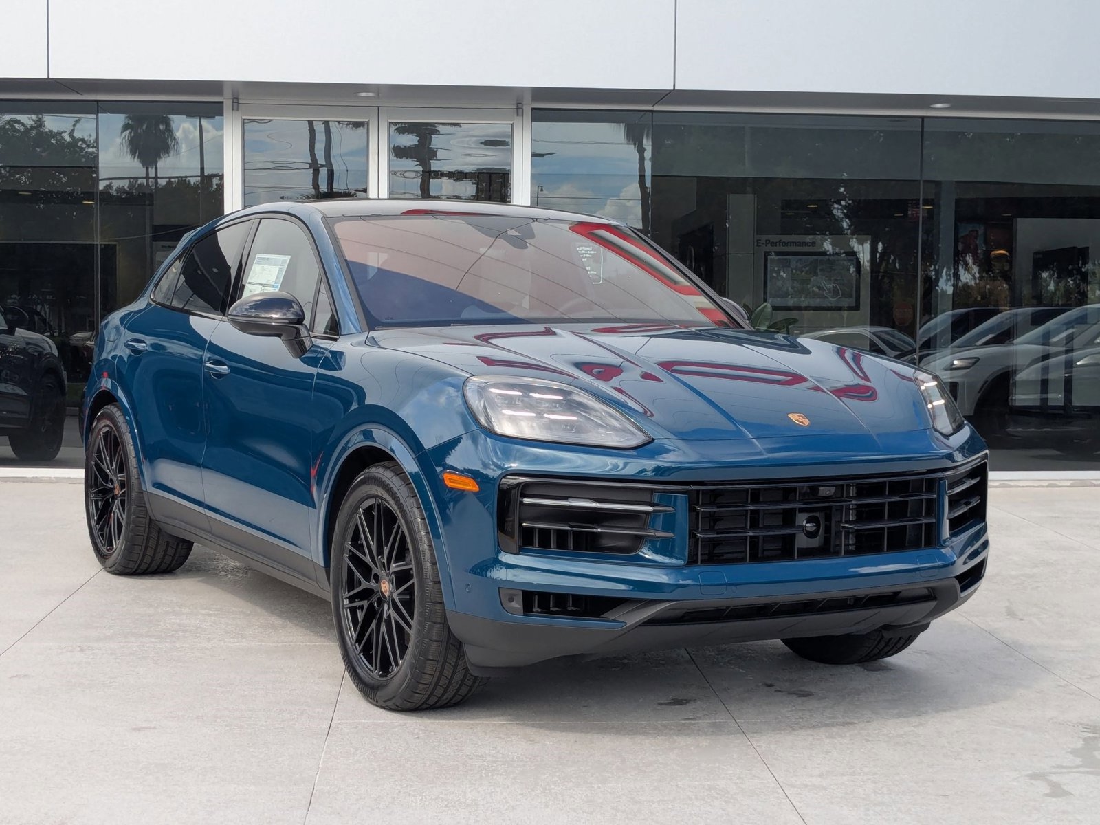 New 2026 Porsche Cayenne Coupe image 7