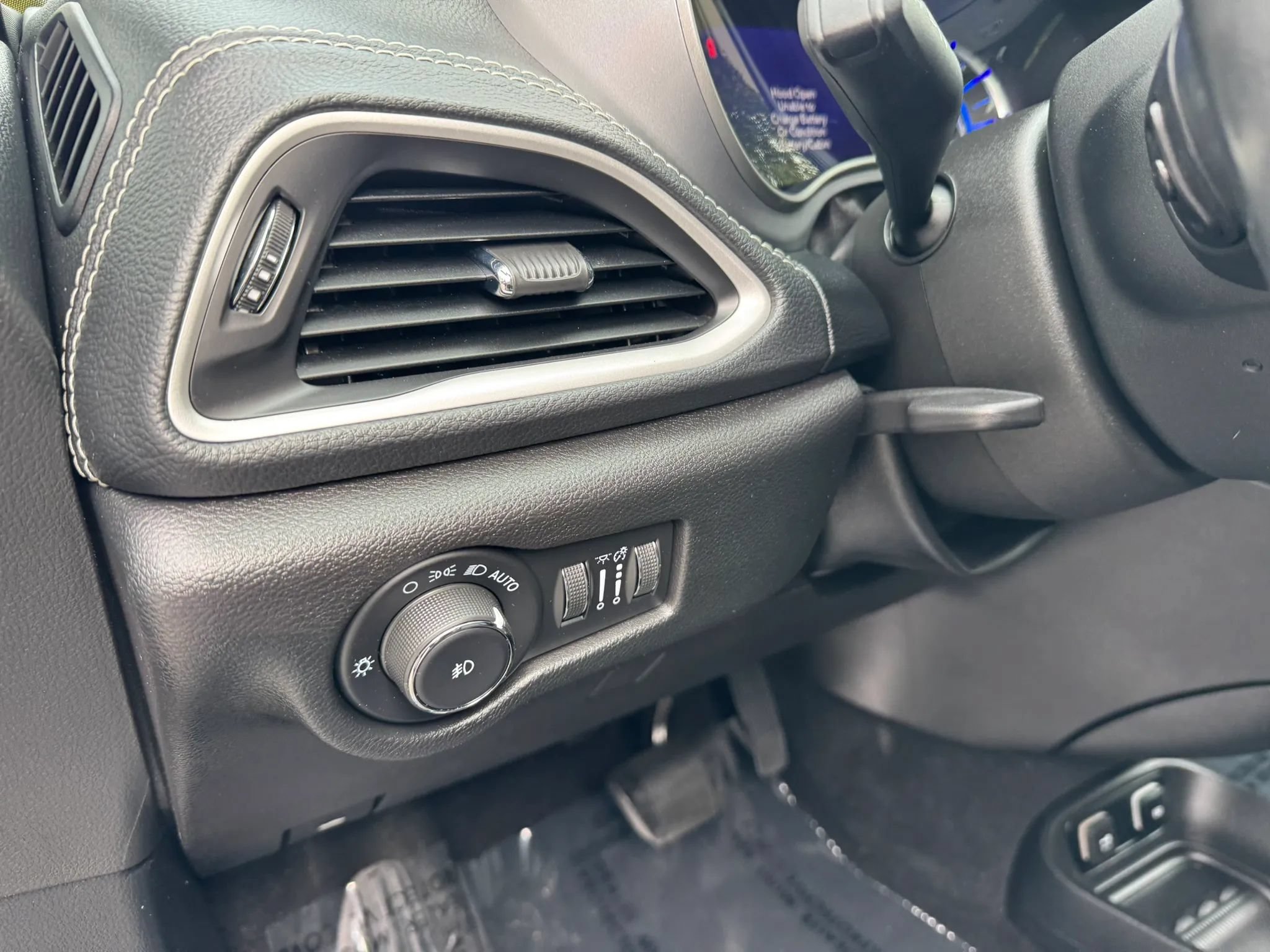 Used 2021 Chrysler Pacifica Touring-L w/ S Appearance Package FWD image 29