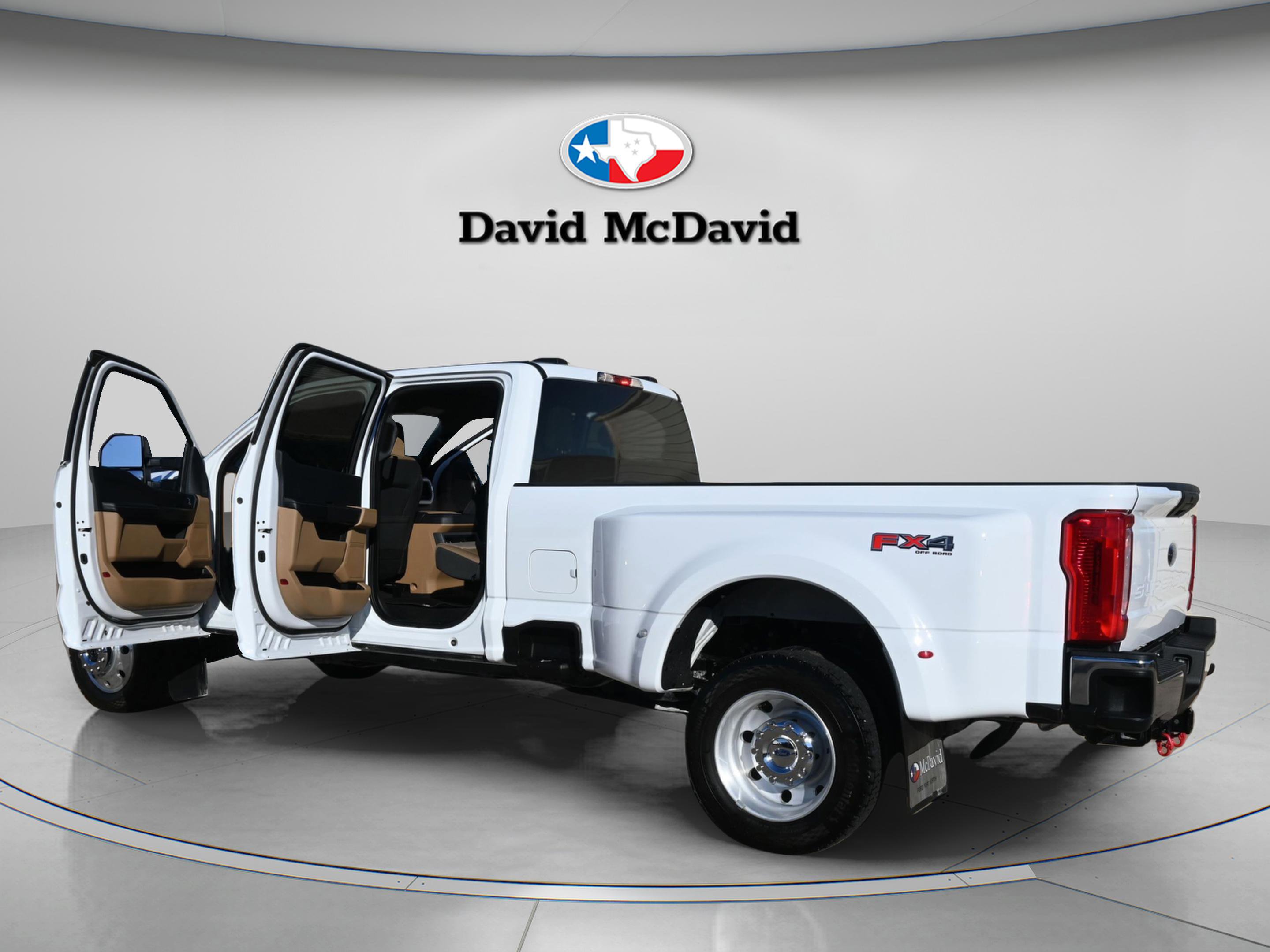 Used 2025 Ford F450 XLT w/ FX4 Off-Road Package AWD/4WD image 32