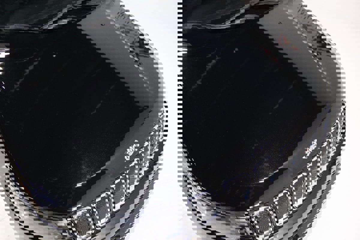 Used 2022 Jeep Compass Limited image 25