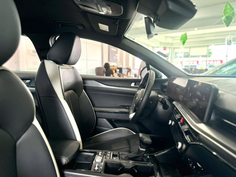 Used 2025 Kia K5 GT-Line image 21