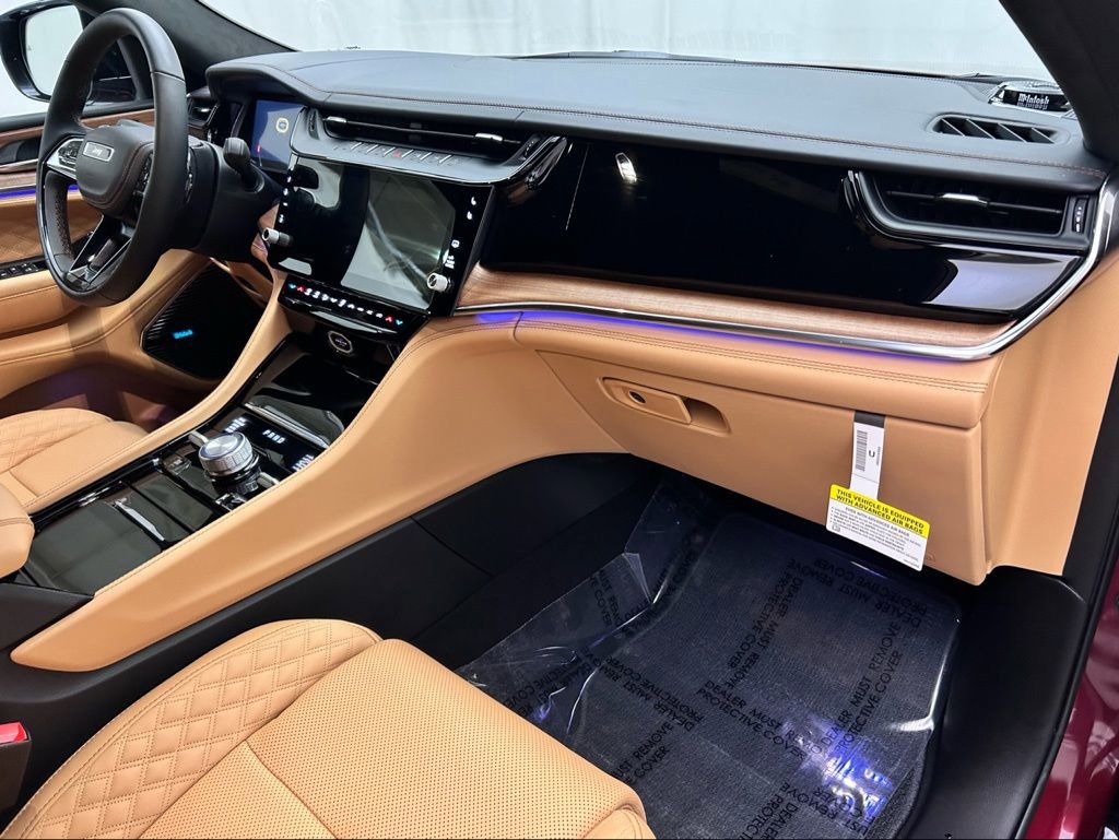 New 2026 Jeep Grand Cherokee Summit image 18