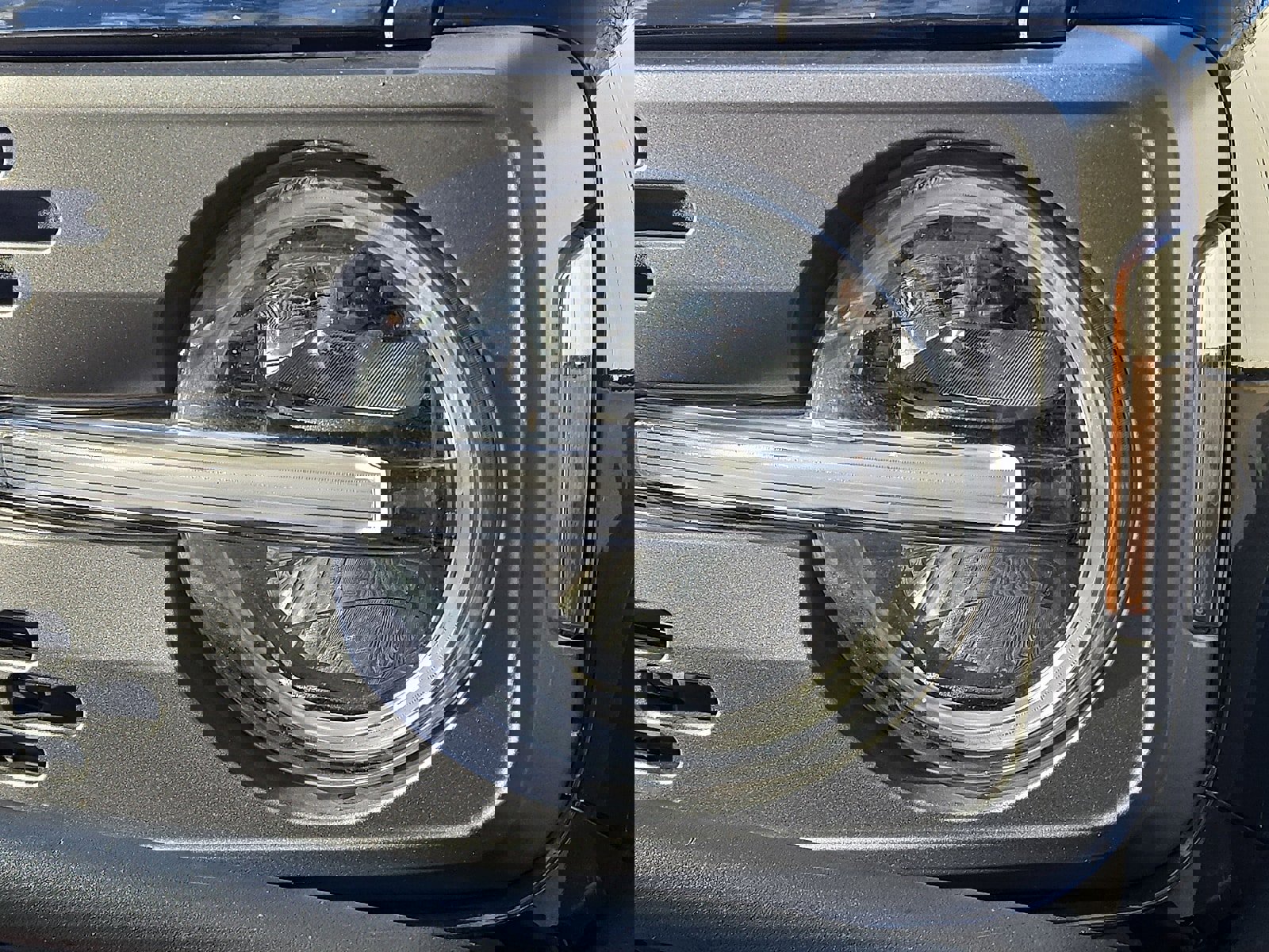 Used 2022 Ford Bronco Badlands image 9