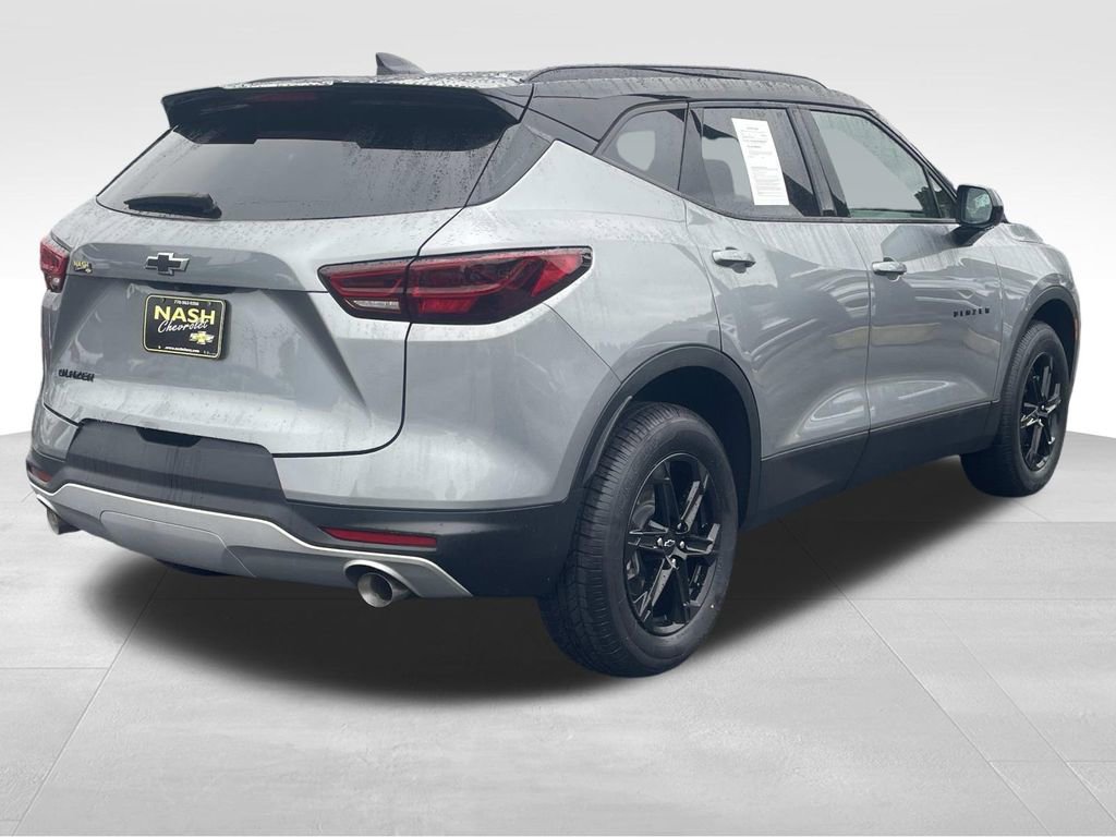 Used 2024 Chevrolet Blazer LT w/ Convenience Package image 3
