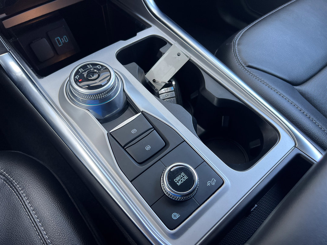 Used 2022 Ford Explorer Limited w/ Limited Technology Package image 29