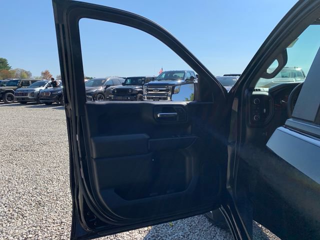 Used 2023 Chevrolet Silverado 1500 Custom AWD/4WD image 15