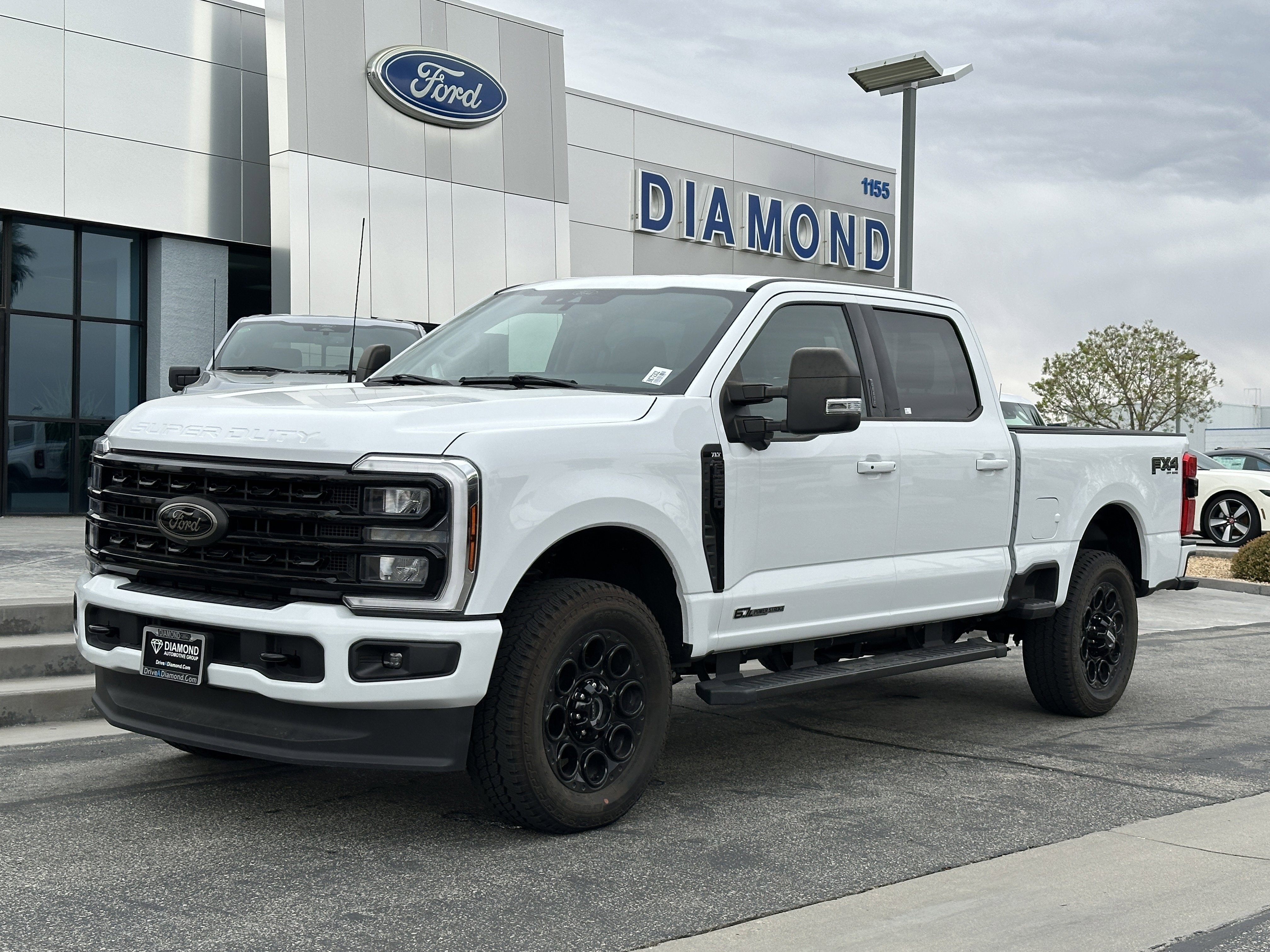 Used 2024 Ford F250 XLT w/ Black Appearance Package image 2