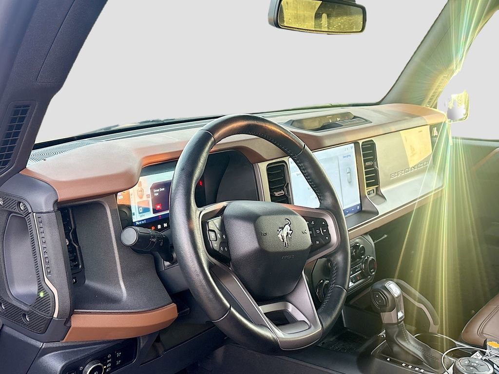 Used 2024 Ford Bronco Outer Banks image 9