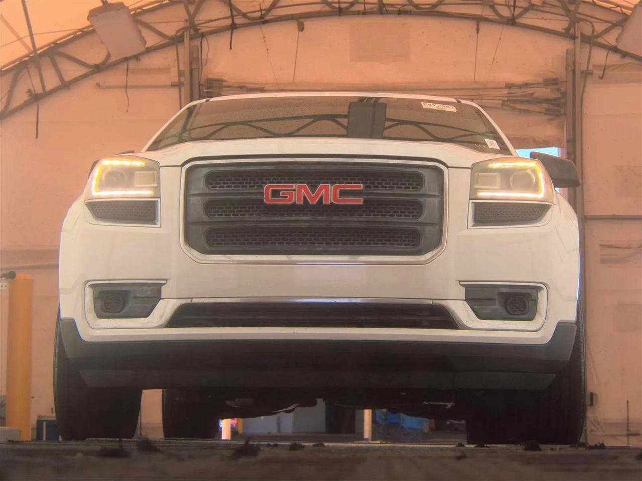 Used 2016 GMC Acadia SLE FWD image 3