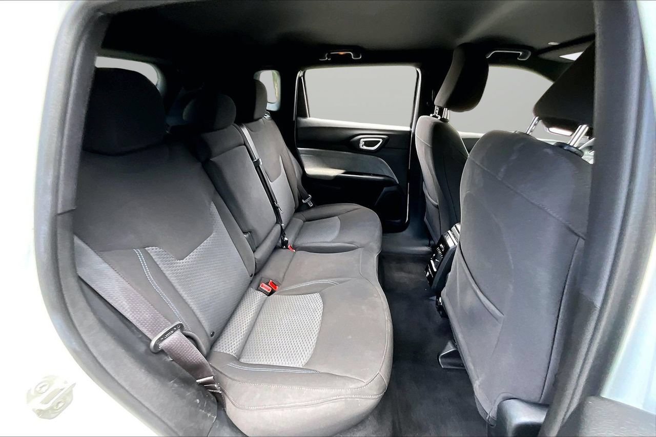 Used 2023 Jeep Compass Sport AWD/4WD image 23