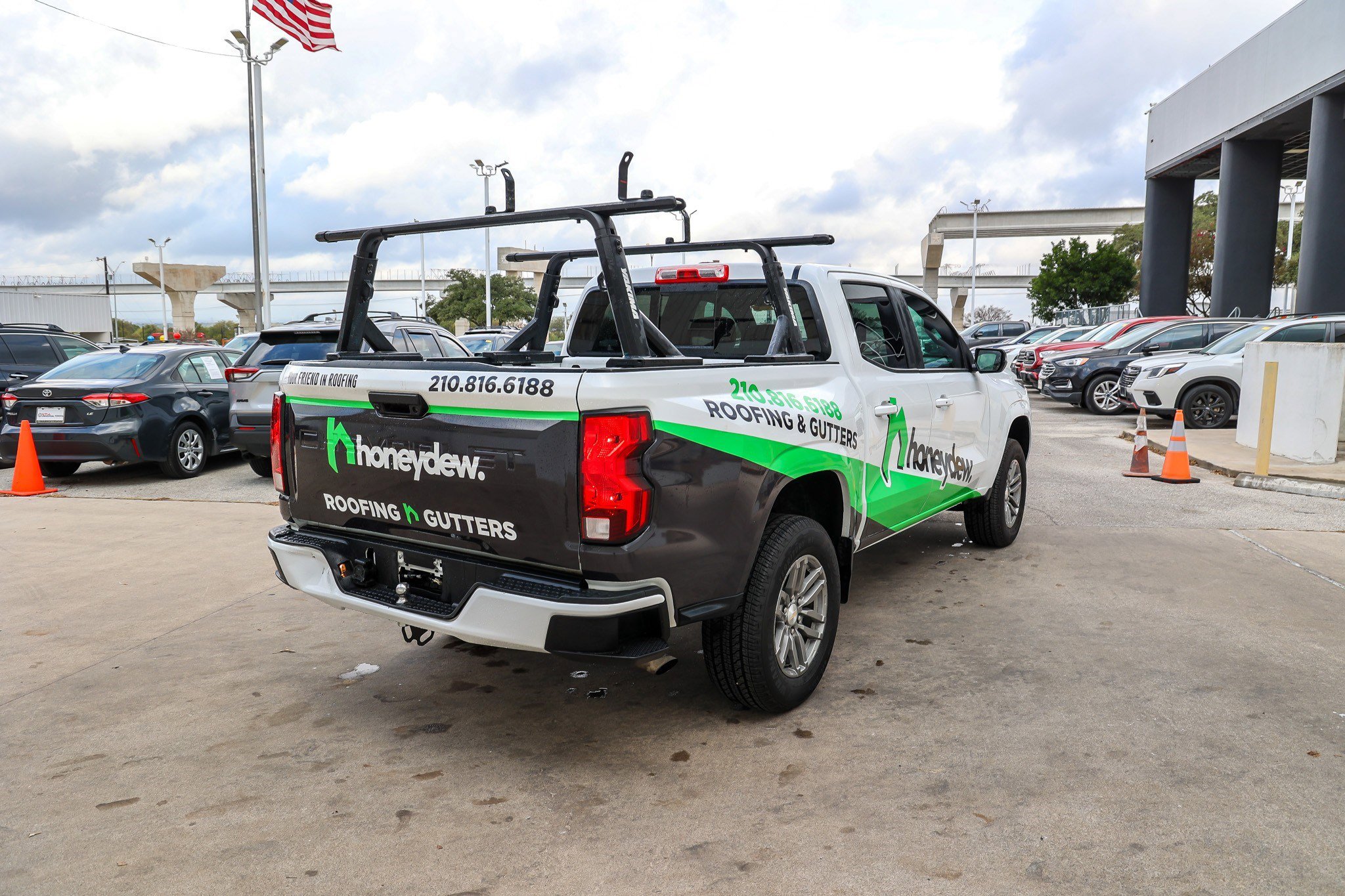 Used 2024 Chevrolet Colorado LT w/ LT Convenience Package image 7