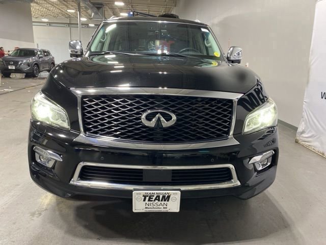 Used 2016 INFINITI QX80 4WD w/ Deluxe Technology Package image 2