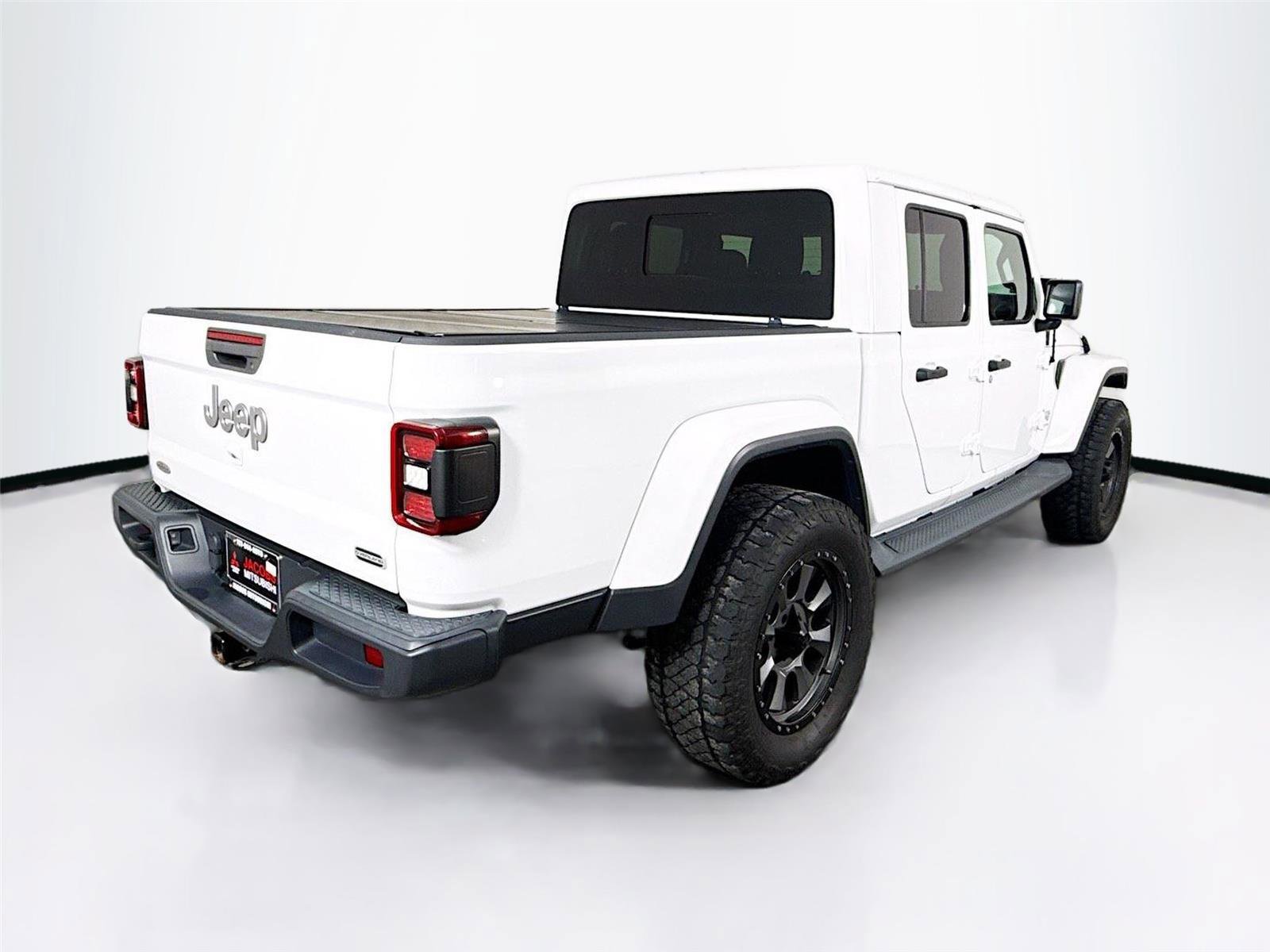 Used 2020 Jeep Gladiator Overland AWD/4WD image 17