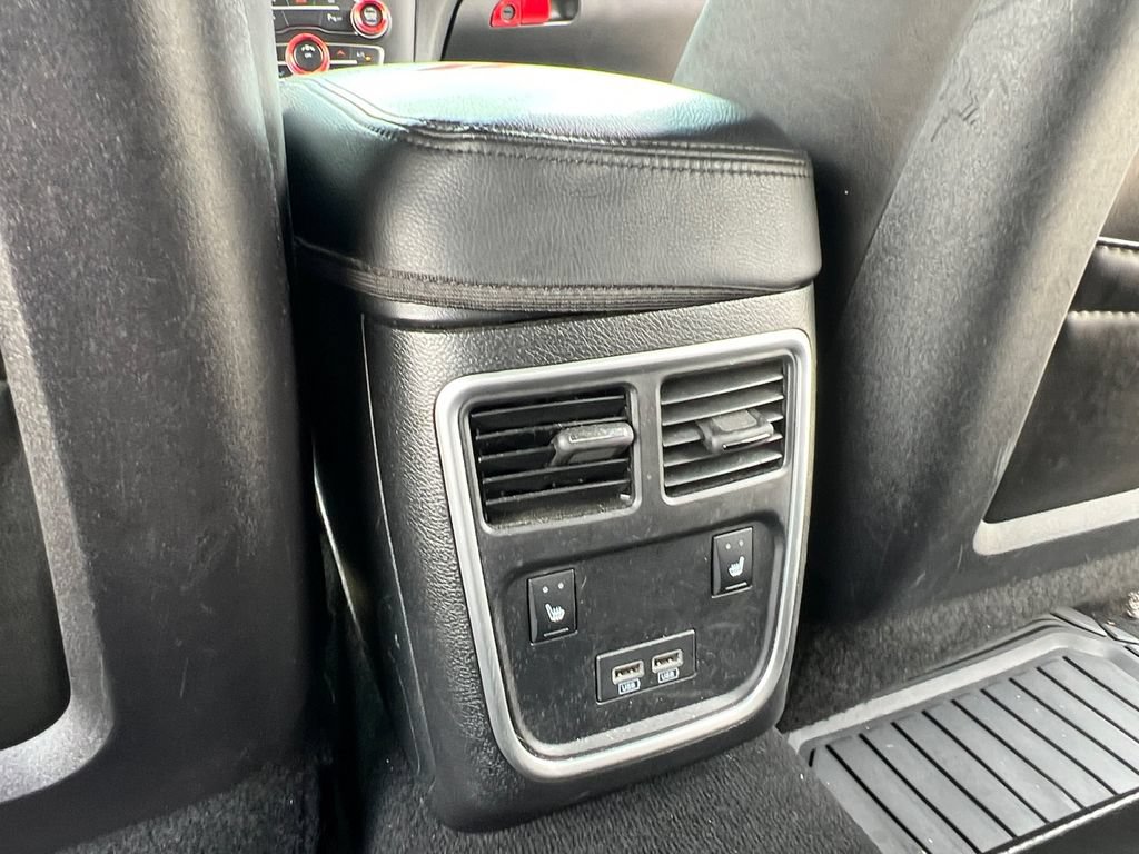 Used 2021 Dodge Charger SXT w/ Leather Interior Group RWD image 12