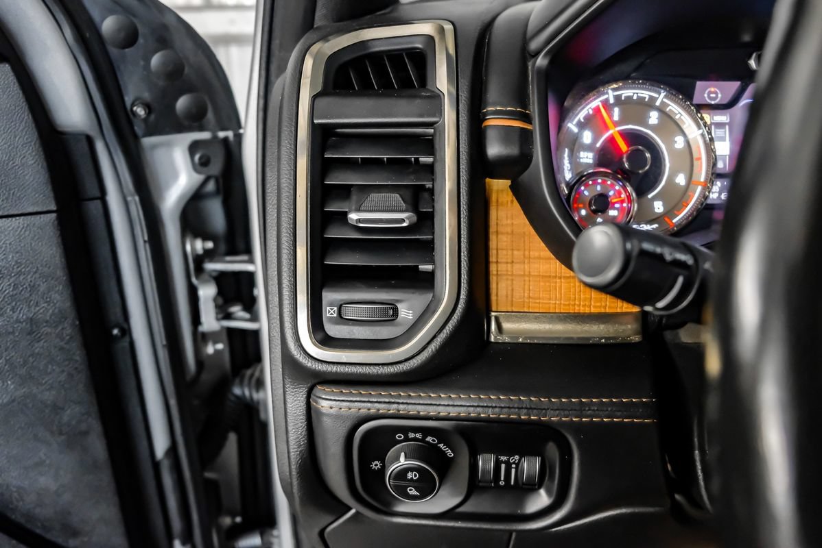 Used 2022 RAM 3500 Limited AWD/4WD image 26