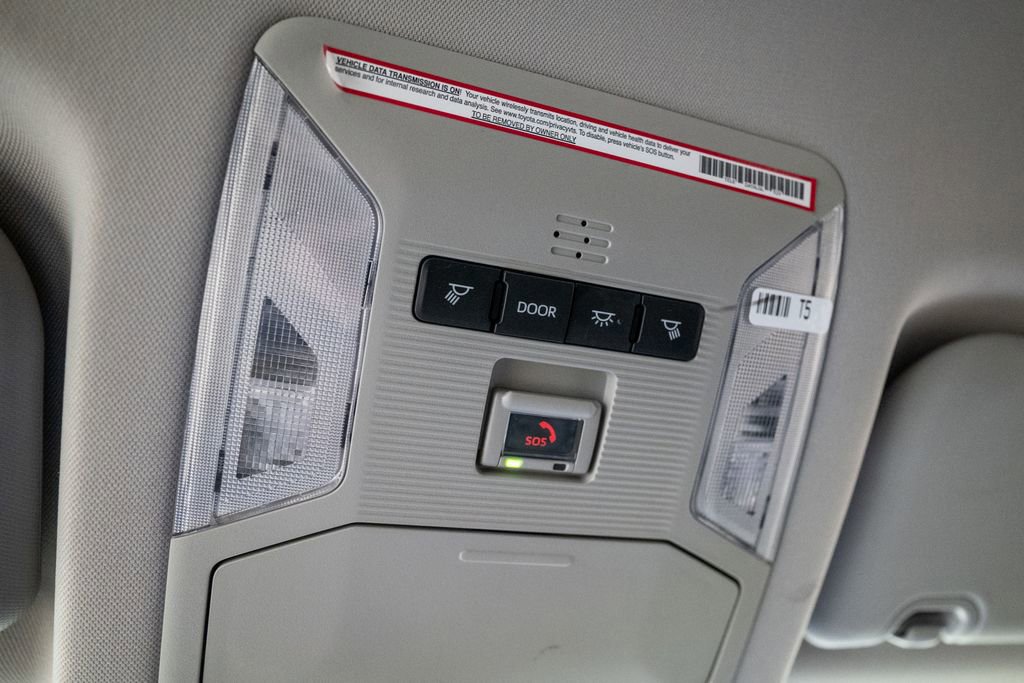 Used 2023 Toyota RAV4 LE image 22