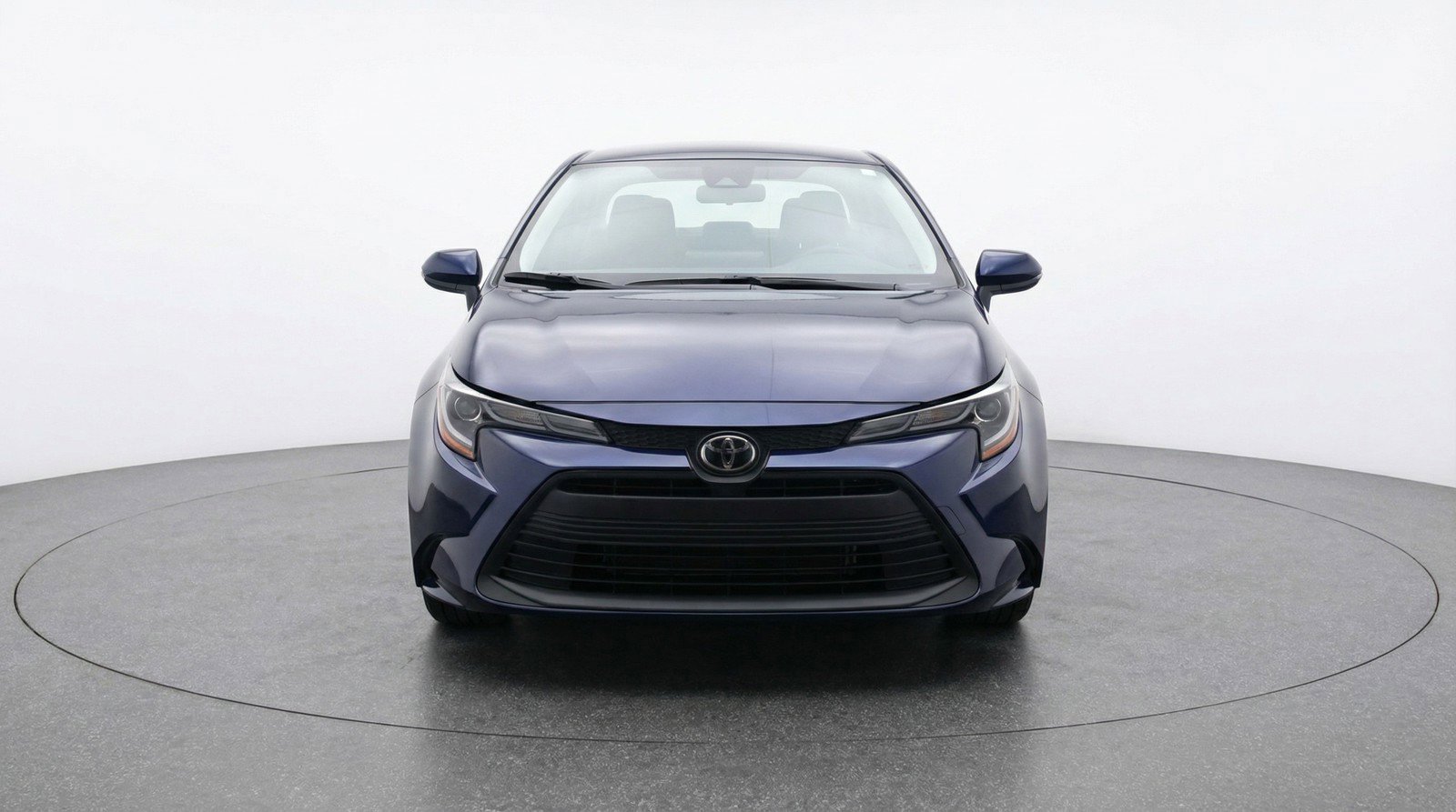 Used 2025 Toyota Corolla LE FWD image 2