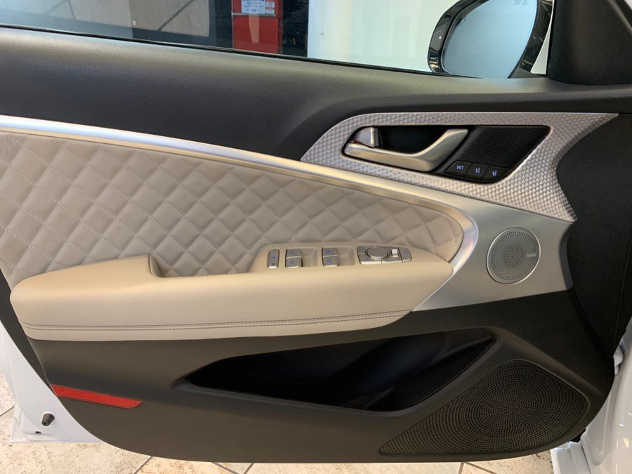 Used 2023 Genesis G70 3.3T w/ Sport Prestige Package AWD/4WD image 16