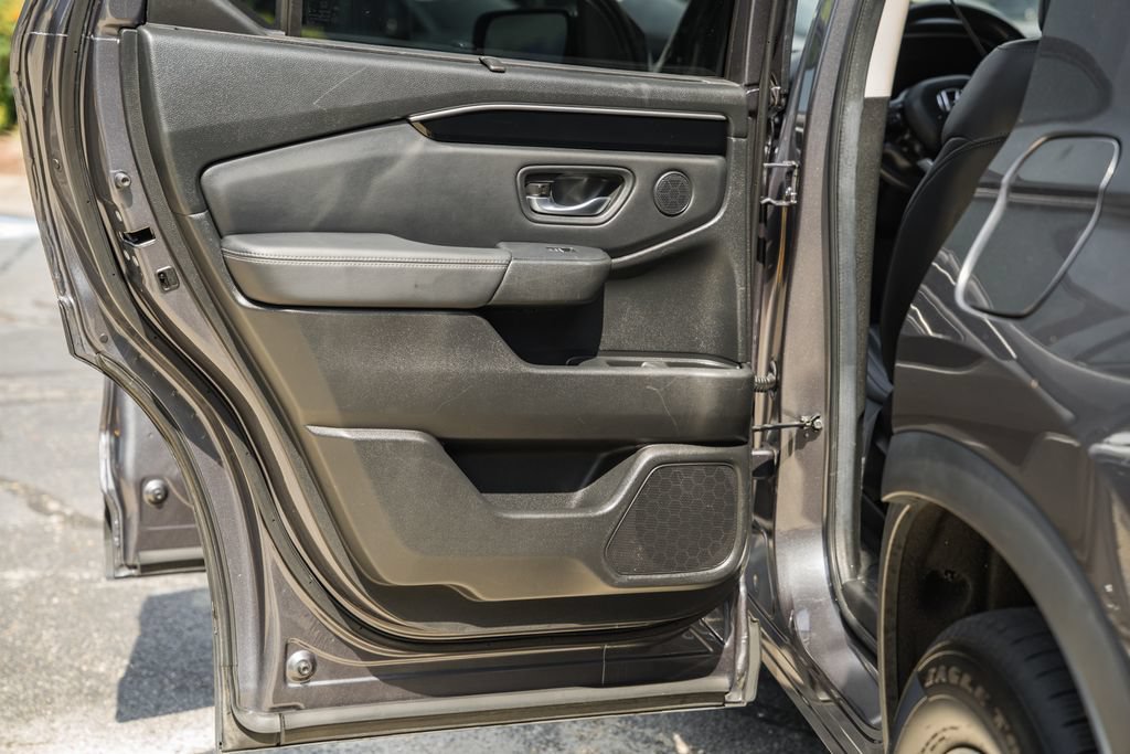 Used 2024 Honda Pilot EX-L image 37