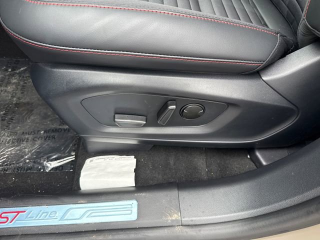 New 2026 Ford Explorer ST-Line w/ ST-Line Street Pack image 26