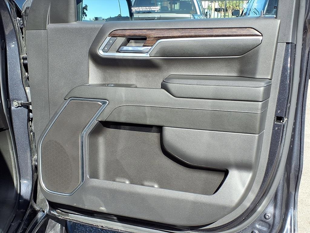 Used 2024 GMC Sierra 1500 Elevation image 12