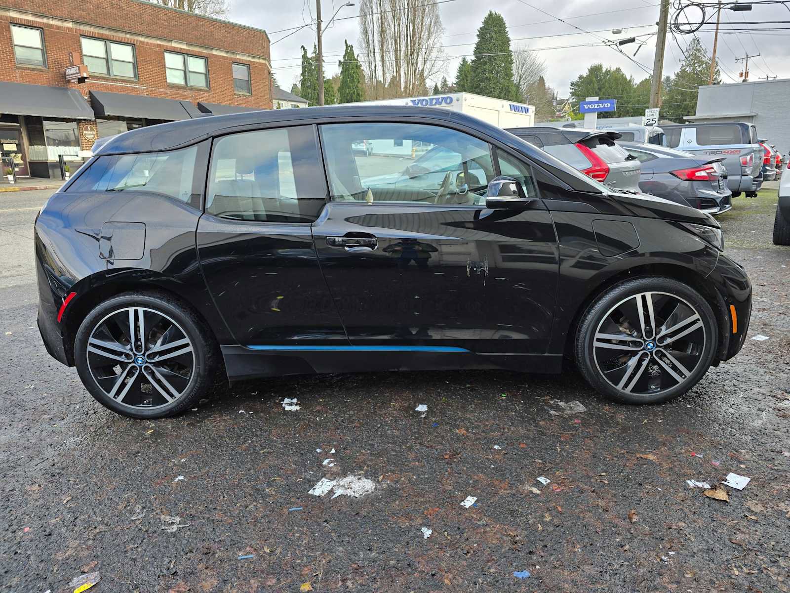 Used 2016 BMW i3 w/ Range Extender image 3