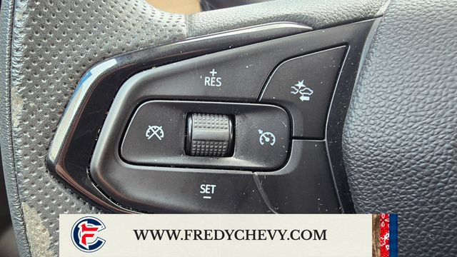 Used 2025 Chevrolet TrailBlazer LT AWD/4WD image 16