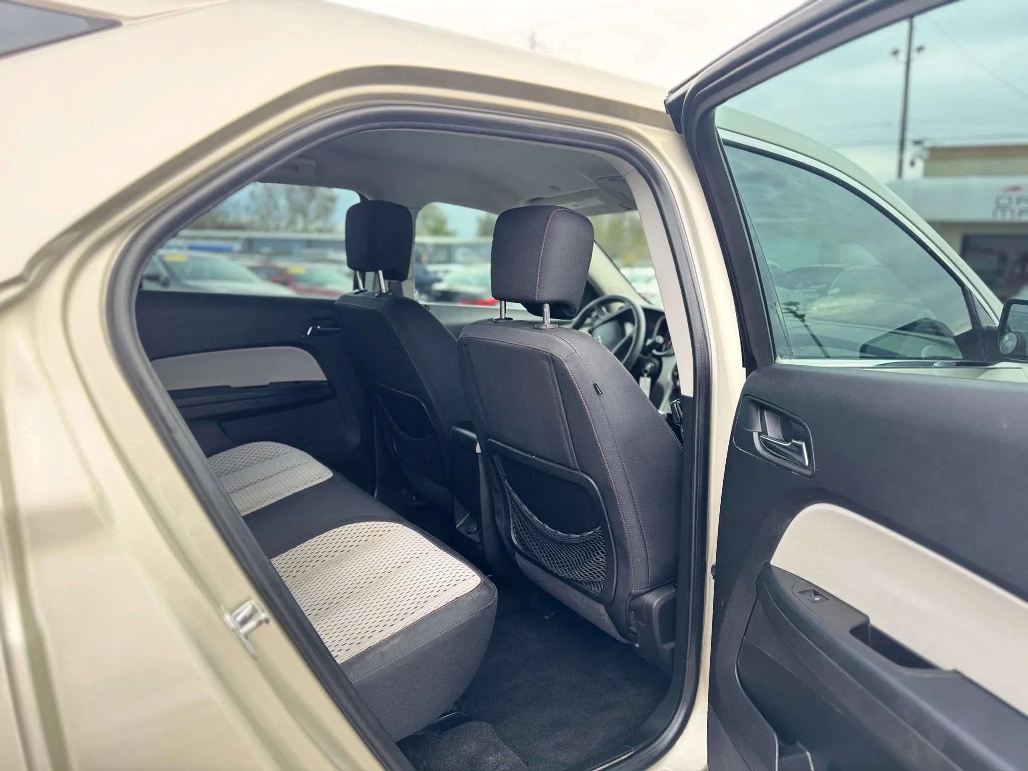 Used 2015 Chevrolet Equinox LS FWD image 32