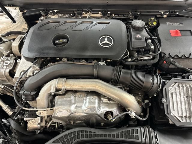 Used 2025 Mercedes-Benz CLA 250 4MATIC image 16
