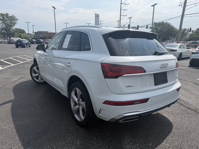 Used 2023 Audi Q5 2.0T Premium Plus w/ Premium Plus Package AWD/4WD image 3