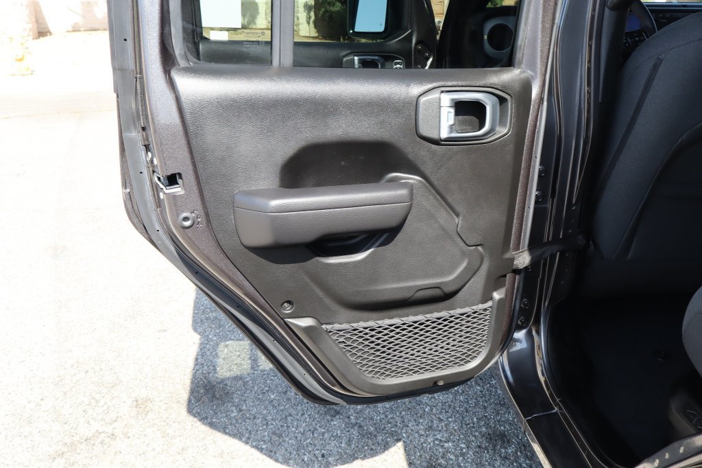 Used 2024 Jeep Wrangler Unlimited w/ Convenience Group AWD/4WD image 36