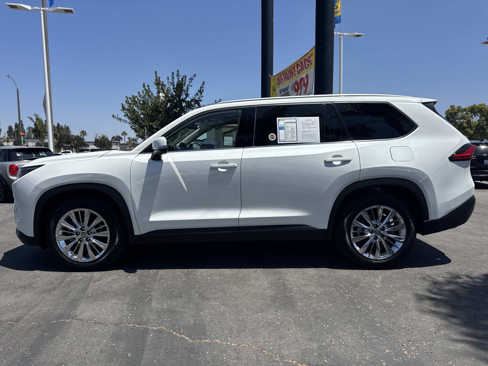 Used 2024 Toyota Grand Highlander AWD image 8