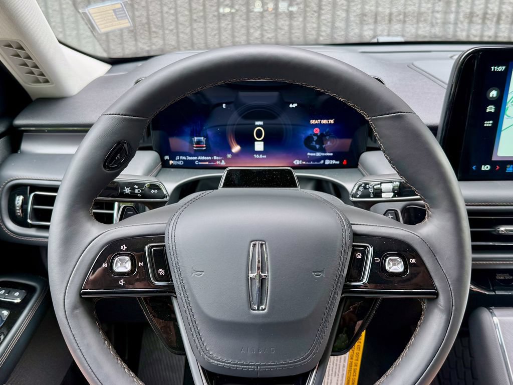 New 2026 Lincoln Aviator AWD image 27