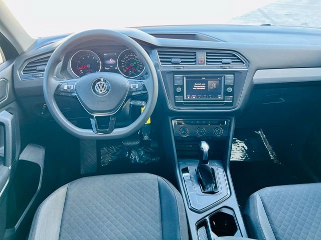 Used 2018 Volkswagen Tiguan S image 12