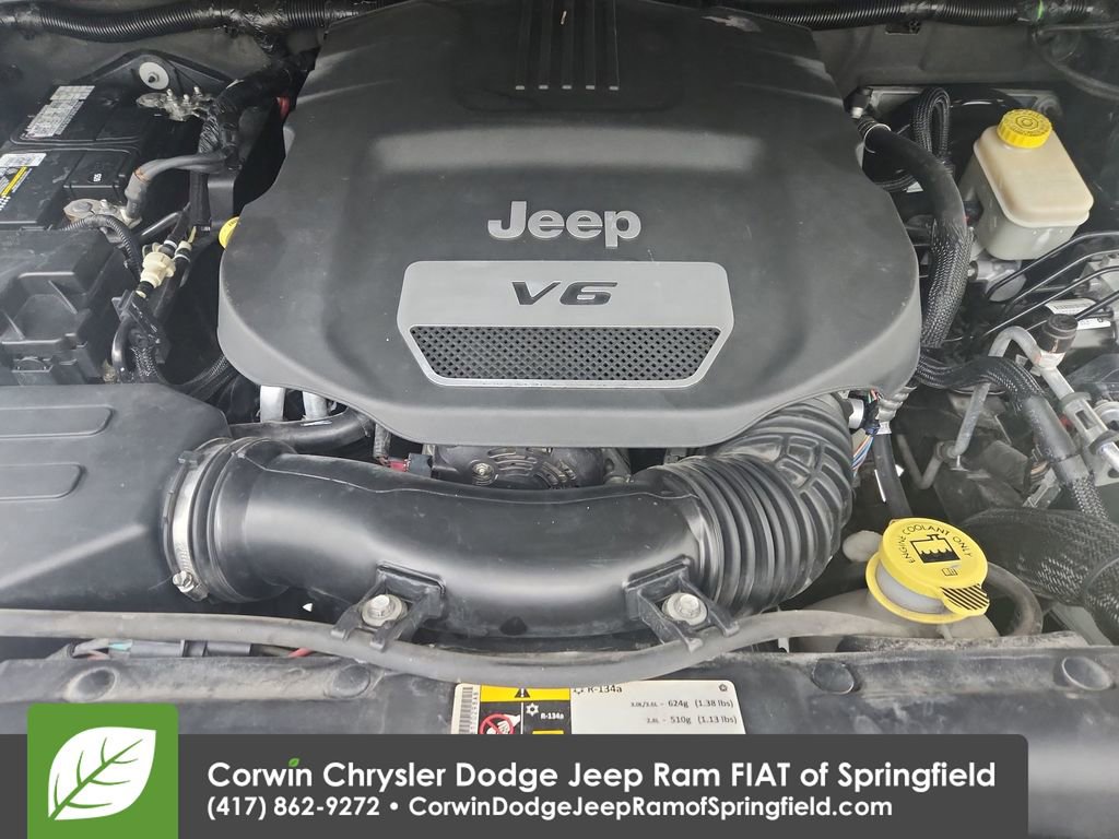 Used 2014 Jeep Wrangler Unlimited Rubicon w/ Connectivity Group image 25