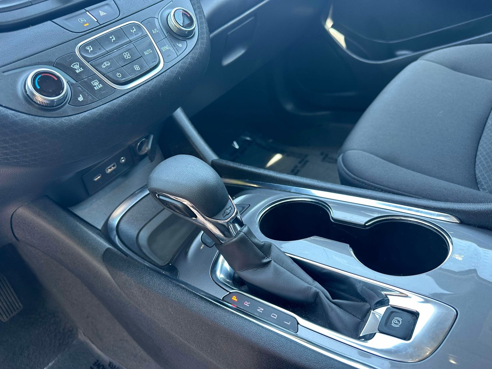 Used 2025 Chevrolet Malibu LT FWD image 12