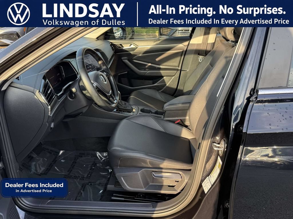 Used 2019 Volkswagen Jetta SEL w/ Cold Weather Package FWD image 11