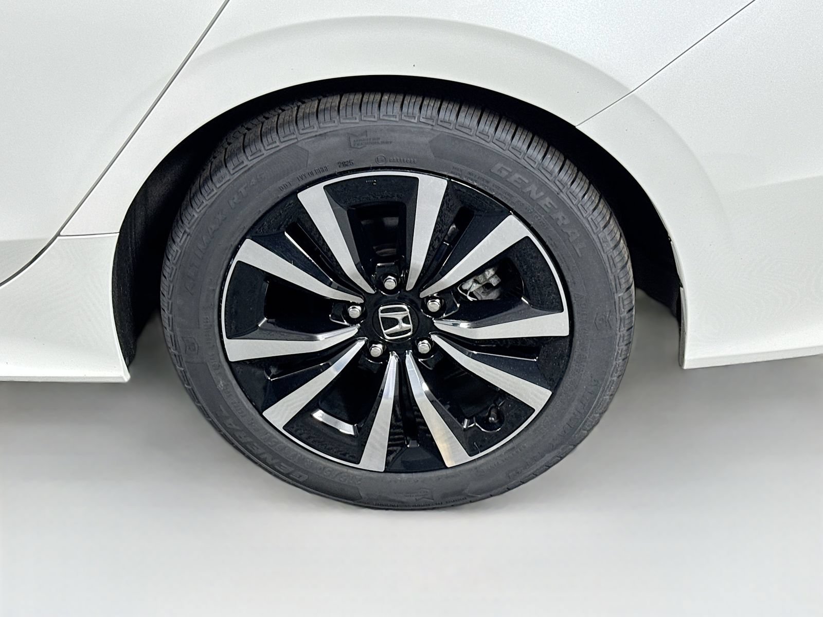 Certified 2023 Honda Civic EX image 9