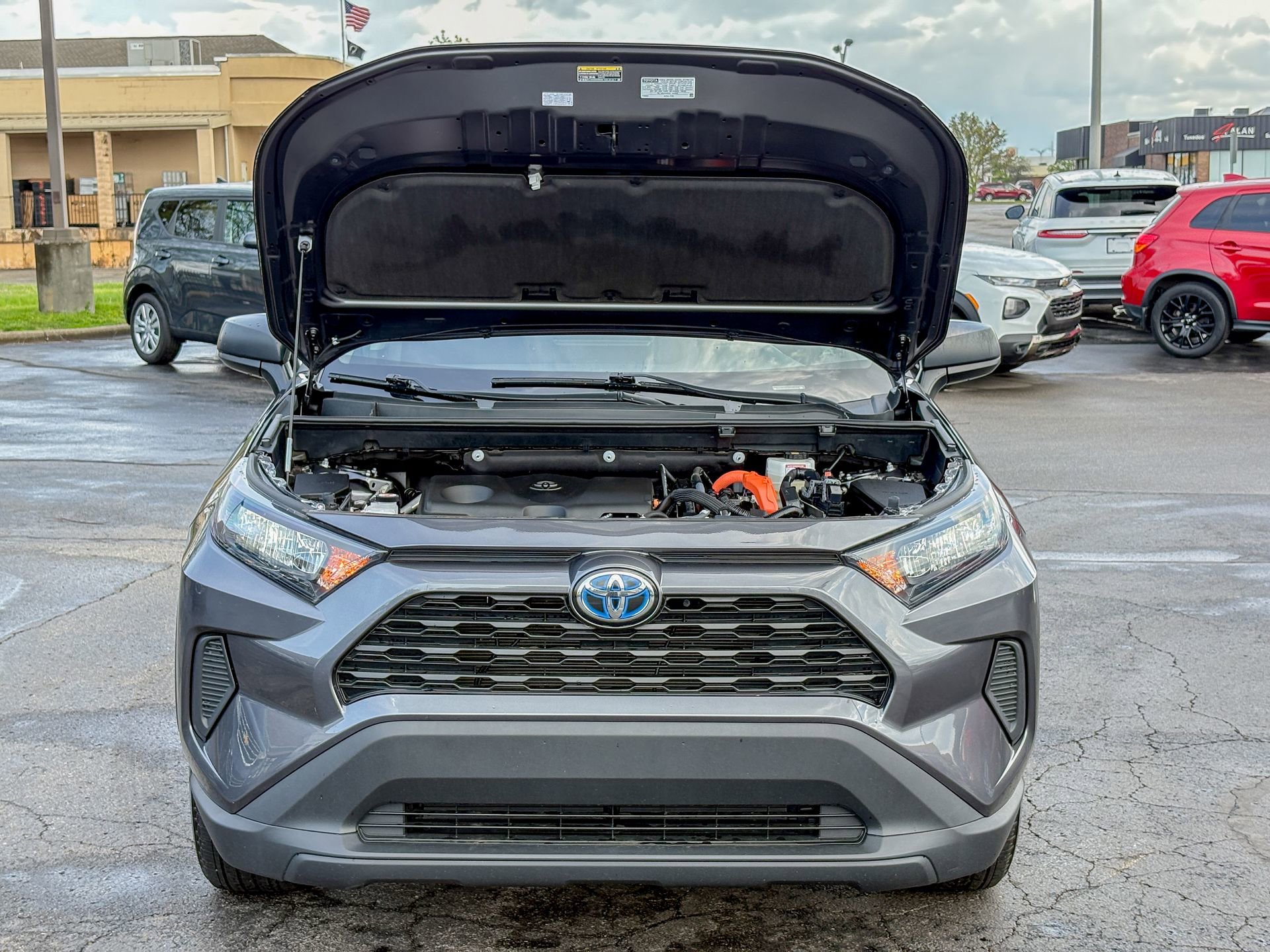 Used 2022 Toyota RAV4 LE AWD/4WD image 31