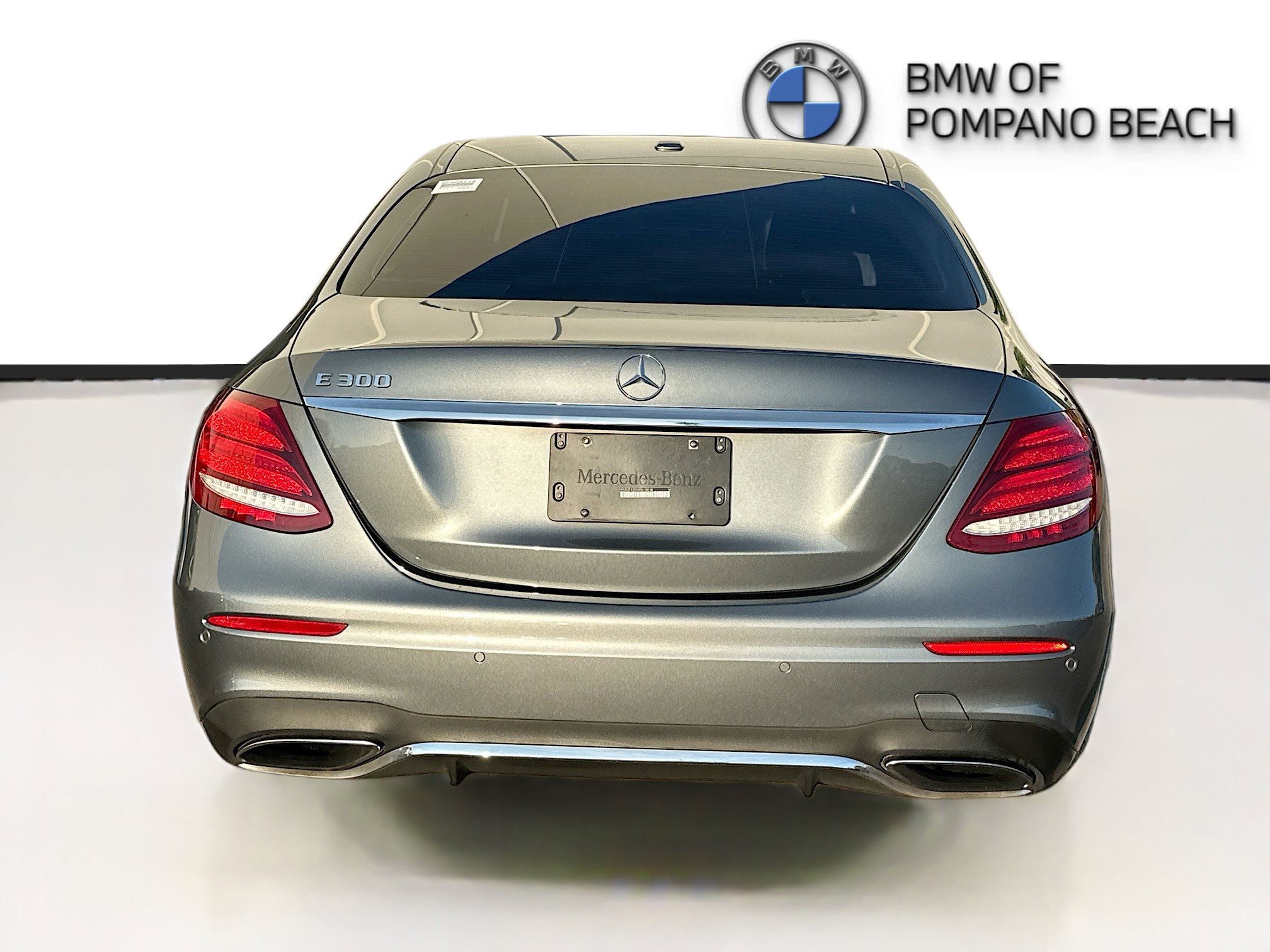 Used 2017 Mercedes-Benz E 300 image 6