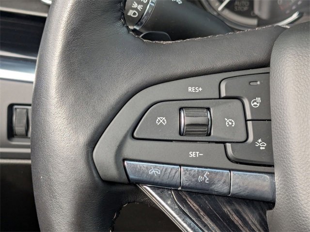 Used 2025 Cadillac XT6 Premium Luxury image 18