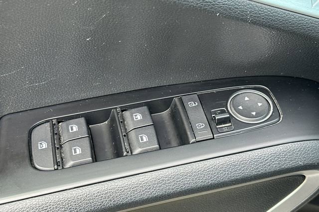 Used 2023 Kia Soul LX w/ LX Technology Package image 12