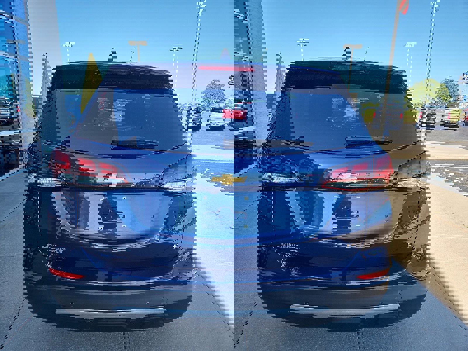 Used 2023 Chevrolet Equinox LT image 23