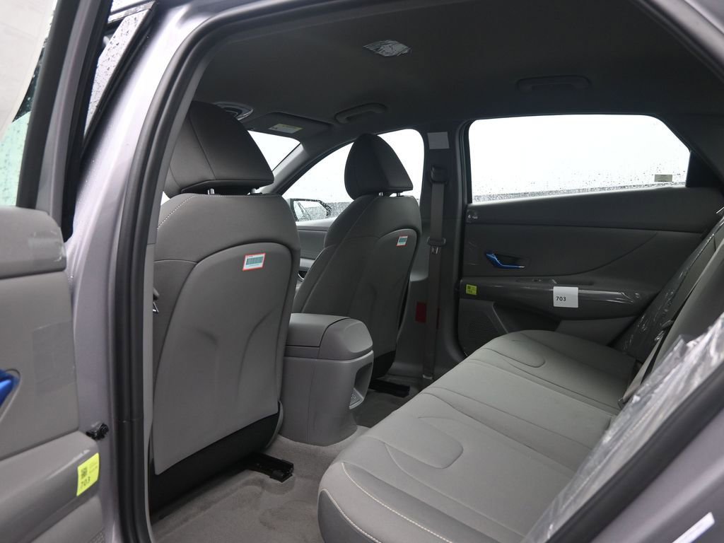 New 2026 Hyundai Elantra Hybrid FWD image 28